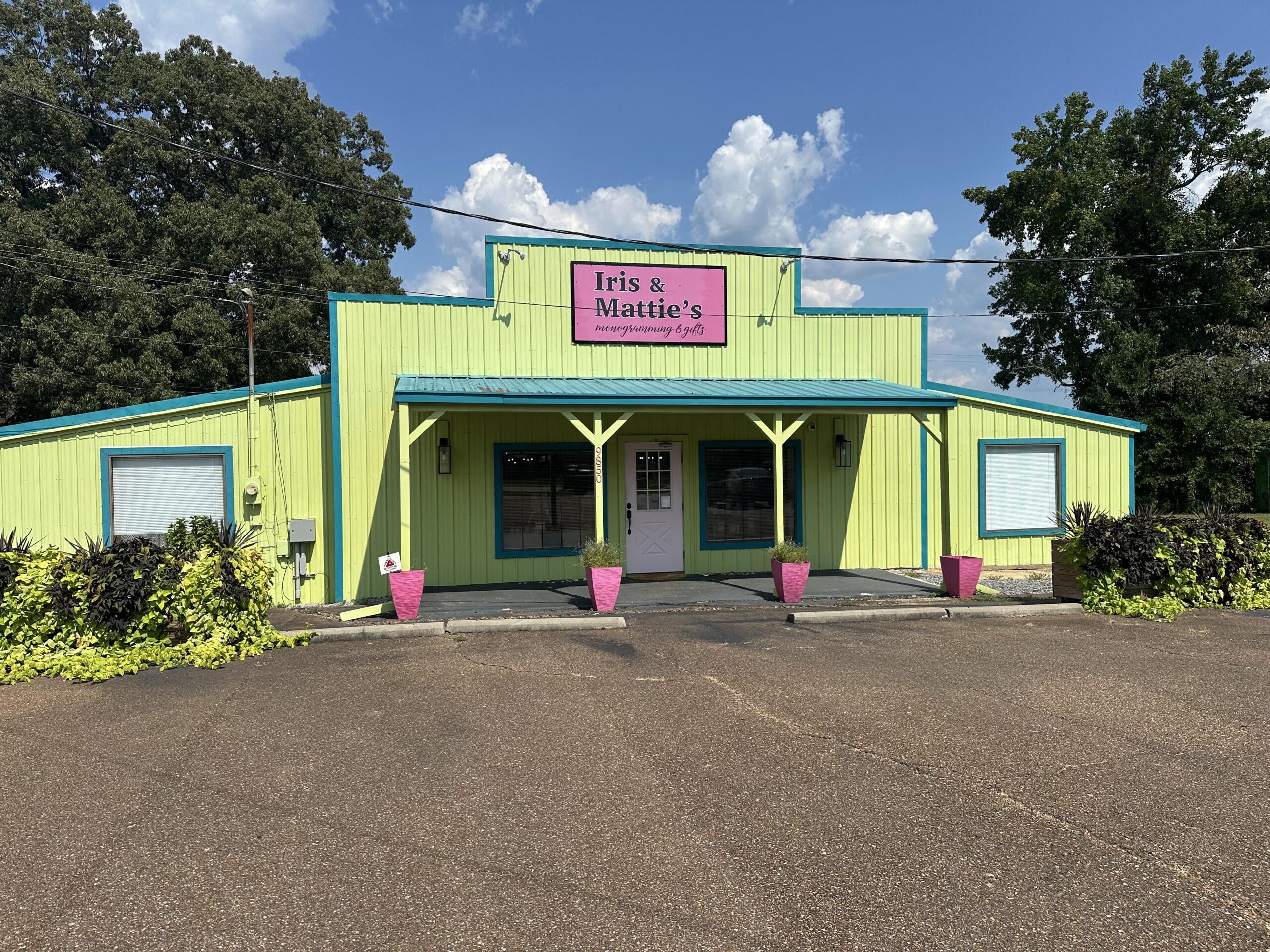 iris matties monogramming and gifts storefront 3274